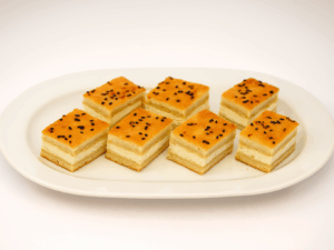 Galette salée carrée à la ricotta et au thon – Deluxe Traiteur Tunis