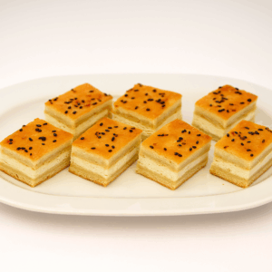 Galette salée carrée à la ricotta et au thon – Deluxe Traiteur Tunis