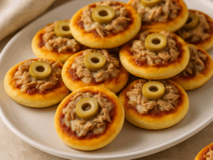 mini-pizzas-thon-bouchees-traiteur-deluxe-tunis2